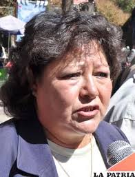 La presidenta del Comité Cívico, Sonia Saavedra, criticó duramente la ausencia de la Asociación de Conjuntos del Folklore de Oruro (ACFO) en el Taller de ... - 119643_1_16