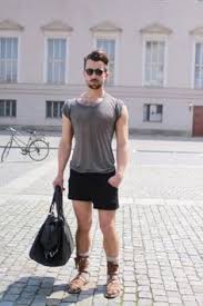 Résultat de recherche d'images pour "socks with sandals men"