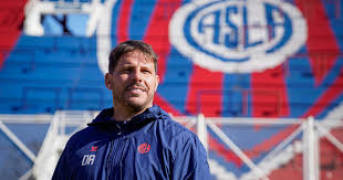 San Lorenzo y el Foco en Boca: De la Paternidad al Maleficio en los Clásicos