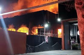 Se incendia fábrica en Xochimilco