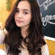 Hasil gambar untuk Rebecca Klopper