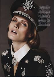 Photo : Malgosia Bela Christian Anwander Le Monde December Tv - vogue-paris-august-malgosia-bela-365189538