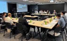 日本経済新聞 - News update