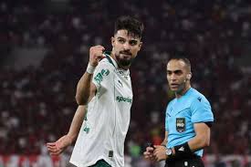 Palmeiras domina e goleia o Flamengo no Maracanã