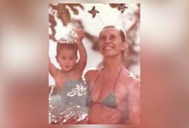 Filha de Marcos Paulo e Renata Sorrah ganha homenagem da mãe ao completar 45 anos: 'Tenho orgulho'