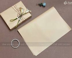 Hình ảnh về Gói quà Tết bằng giấy kraft