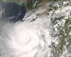 Image of 2008 Cyclone Nargis in Mumbai