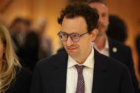 Anthropic bloque l’utilisation de son IA par le Pentagone pour la « surveillance intérieure de masse » et les « armes complètement autonomes »