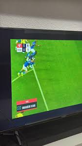 ¿Por qué De Burgos Bengoetxea manda repetir el penalti del Villarreal contra el Real Oviedo?