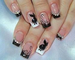 Image de French Tip with Playboy nails