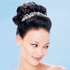 Classic Bridal Updo 3. Simply Irresistible Makeovers, Montréal - UpDo3
