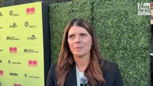 Watch US soccer legend Mia Hamm recalls playing in Women's World Cup - FNC