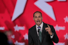 Eduardo Bolsonaro diz ter acionado polícia contra repórter - 23/05/2026 - Política