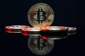Bitcoin tenta reação com chance de extensão de cessar-fogo entre EUA e Irã