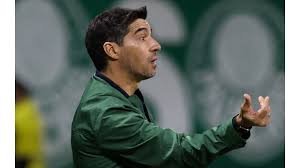 Abel escala Palmeiras com time alternativo para enfrentar o Grêmio no Brasileirão