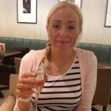 Gladstone Software Employee Julie Norman's profile photo