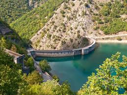 Αποτέλεσμα εικόνας για λίμνη Πλαστήρα