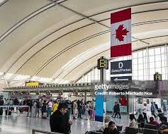 تصویر Toronto Pearson International Airport Terminal 1 by Diamond Schmitt Architects