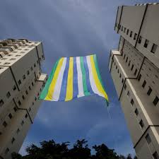 Copa do Mundo: pendurar a bandeira do Brasil na janela do apartamento dá multa?