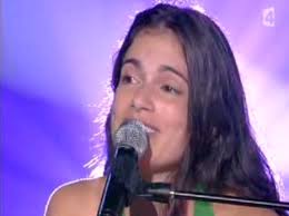 Yael Naim What many people don&#39;t know, is that behind the wonderful music in Apple&#39;s commercial is a talented 29 year old Israeli singer. - yael-naim