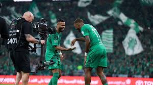VÍDEO: Al Ahli vence com golo aos 90+14m, Pedro Emanuel sofre goleada
