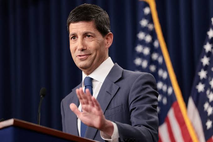 Markets flip the script on Kevin Warsh's Fed; S&amp;P 500 jumps nearly 7% since July 29 as VIX drops to year's lows and borrowing costs fall
