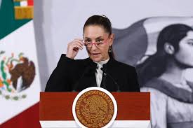 Se investigarán causas de desplome de avioneta de Semar en Texas: Sheinbaum