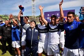 “Diego es del Lobo y del Lobo no se va”, la última visita de Gimnasia con público a Aldosivi y un recuerdo maradoniano imborrable