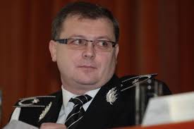Prezent la Oradea, alaturi de Traian Igas, ministrul de Interne, Liviu Popa, seful Politiei Romane a afirmat ca resursele financiare si logistice nu sunt ... - plangaciosii-din-politie-il-enerveaza-pe-liviu-popa-2716596