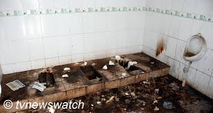 Bildergebnis für china public toilet