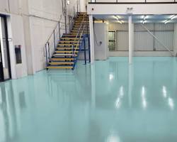 thực tế sơn epoxy kháng hóa chất cho sàn nhà xưởng, do AI tạo