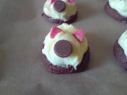 Résultat de recherche d'images pour "row of hedgehogs"