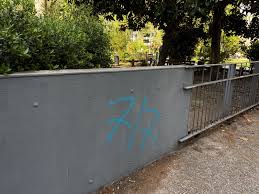 Lyon. Rodéos, tapage nocturne… Sur cette place, les riverains sont « à bout » : une pétition circule