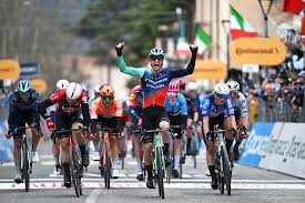 Tobias Lund Andresen sprints to victory in rain-dappled stage 3 of Tirreno-Adriatico