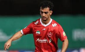 مهاجم جنجالی پرسپولیس به گل‌گهر پیوست