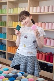 山田杏奈、初のタフティング体験！世界で一つのラグ作りに挑戦！ - Imagen principal del artículo