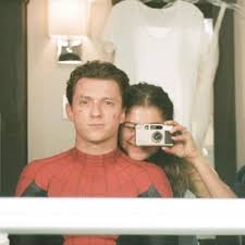 Zendaya diz que Tom Holland é sua ‘pessoa favorita para trabalhar’