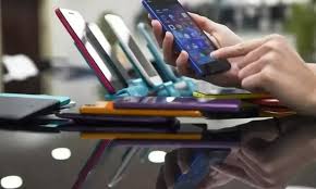 Used imported mobiles become expensive in Pakistan due to new customs valuation