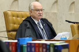 Fachin manda PGR analisar pedidos pendentes em investigações sobre Master e INSS