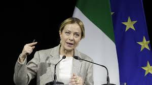 Accise, taglio più alto per il gasolio (oltre al miliardo per i bonus sul lavoro)