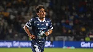 Le bajan el pulgar a Elías Montiel