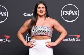 Ilona Maher Disrupts High-Fashion: How a $130 TJ Maxx Gown Stole the 2026 ESPYS Spotlight from Luxury Brands