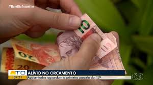 Aposentados e pensionistas do INSS terão o 13º salário antecipado