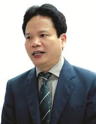 TS Đào Văn Hùng - Giám đốc Học viện Chính sách và Phát triển, nói: “Một trong những giải pháp là tăng tốc độ giải ngân đầu tư công và chi tiêu ngân sách”. - gapgodautuan