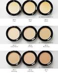 NYX Stay Matte But Not Flat Powder Foundation - Creamy Natural