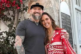 All About Zac Brown’s Wife, Jewelry Designer Kendra Scott (and Their Greece Wedding!)