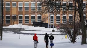 Cincinnati Schools Face Pressure Over Snow Day Closures