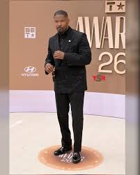 #TSRBETAwards: Aww! #JamieFoxx popped out with his daughter #AnnaliseBishop ❤️SWIPE ✍🏾#TSRStaffAS 📷:(@gettyimages )