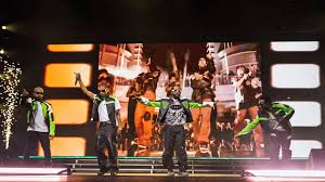B2K Wows Fans on Boys 4 Life Tour: A Nostalgic Trip Back to the 2000s
