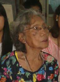 Si Lola Pilar na kumanta ng “Ang Buhay ng Comfort Woman.” (c) Sir Vim Nadera - lila-011